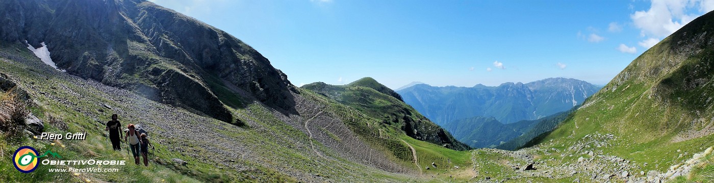 22 Salendo al Monte di Sopra.jpg